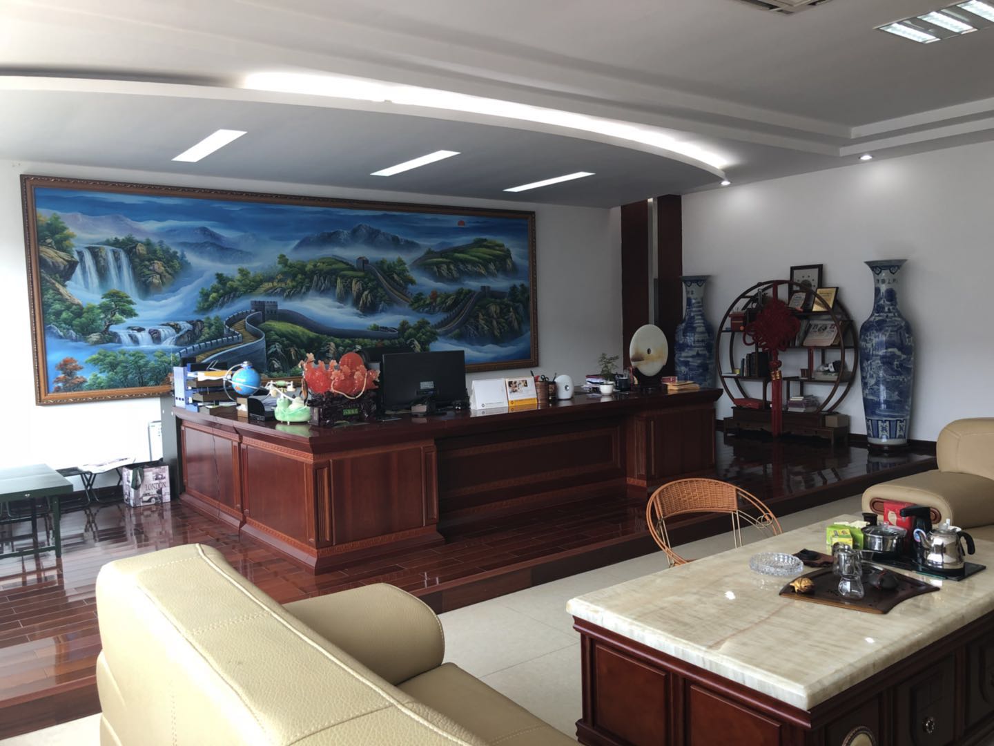 91免费福利网站电子电源芯厂家办公一角